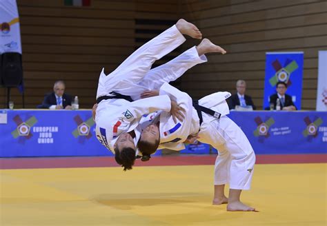 Judo .